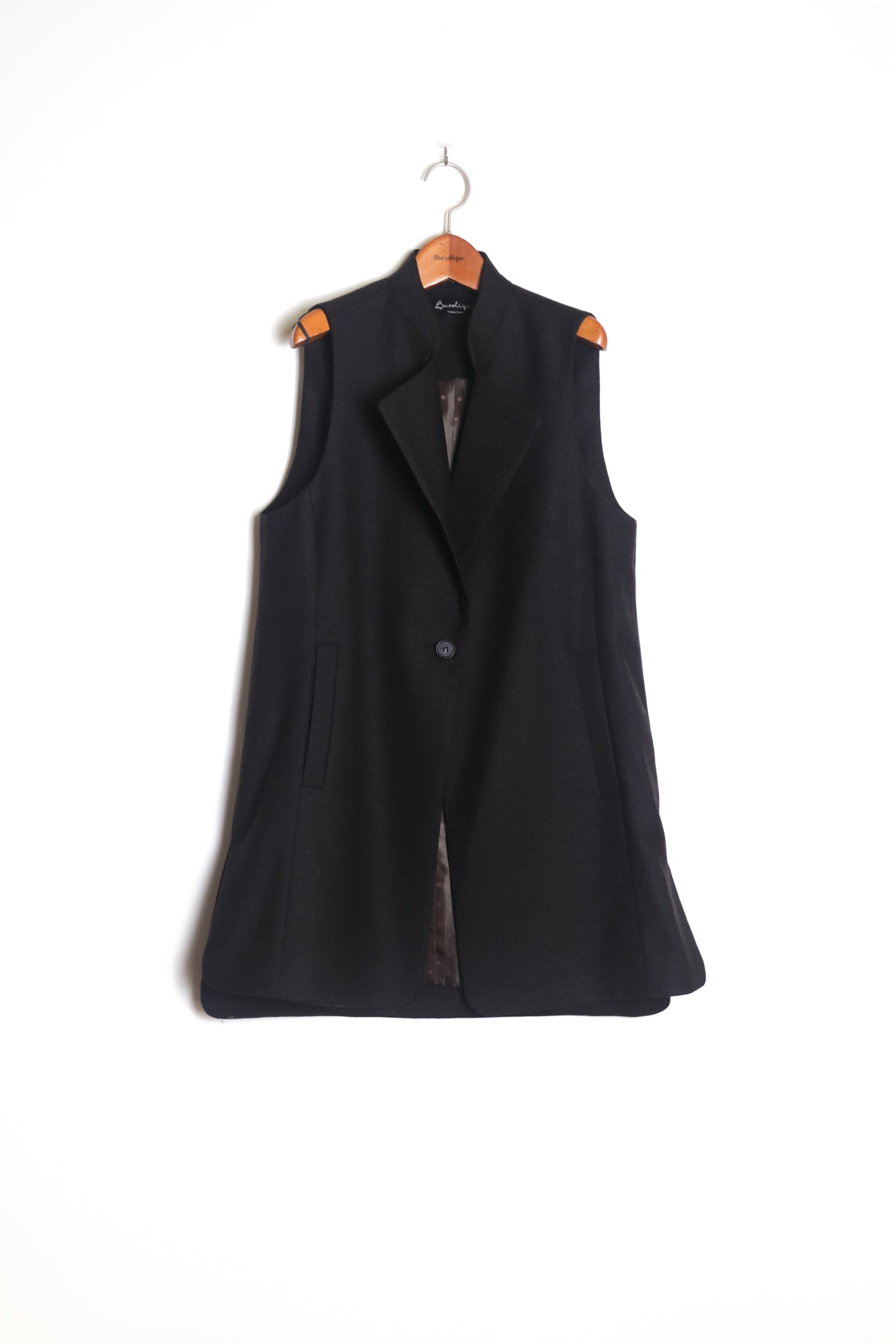 Pointed Collar Wool Vest