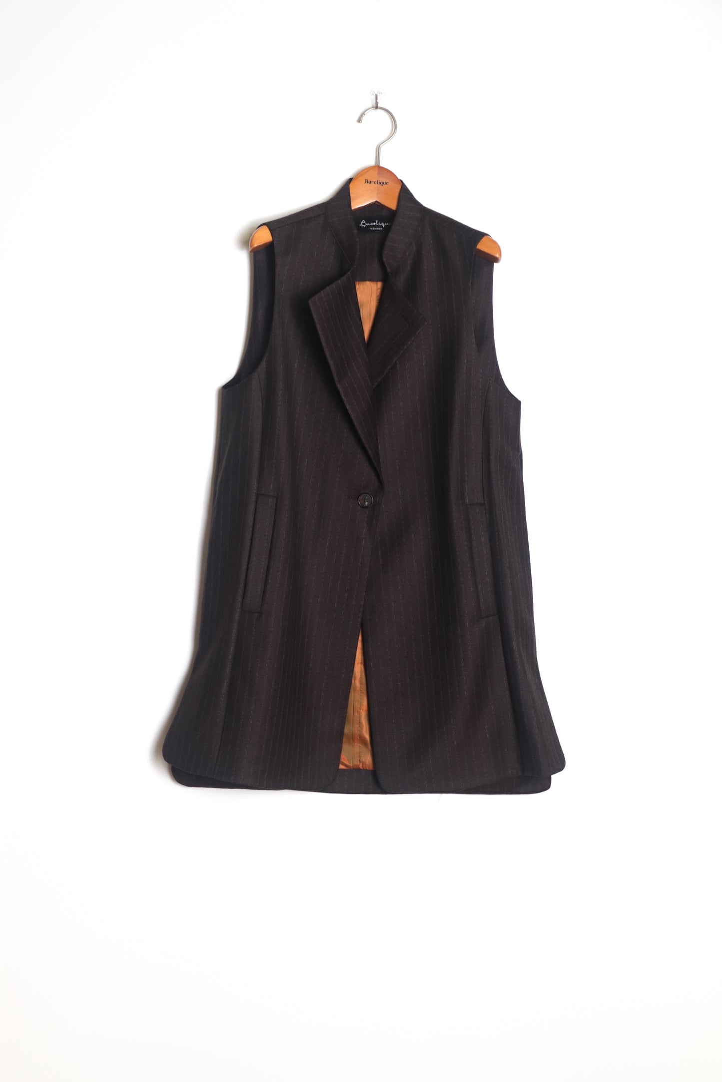 Pointed Collar Wool Vest