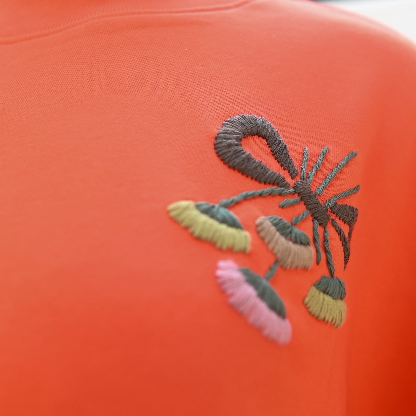 Embroidery Detail Waist String Sweatshirt